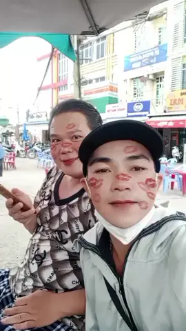 nay đc quay chung zới idol út ú hột vịt lộn trà sữa kkk