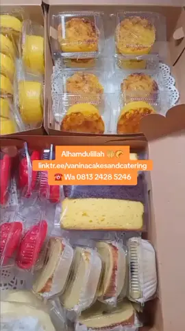 Alhamdulillah pesanan kue jajanan pasar hari ini 🤲🌹🌺💕 Terima kasih sudah order di @vaninacakesandcatering Kue Lumpur • Lapis Surabaya • Kue Khu • Bika ambon mini • Sosis Solo Ayam • Pastel Kentang Wortel • Lapis Tepung Beras Ingin tahu lebih lanjut tentang Aneka Kue Basah Jajanan Pasar kami? Klik link di bio untuk detailnya! ✨ linktr.ee/vaninacakesandcatering For order: 📞 WA (0813 2428 5246) #snackbox #snackboxdepok #snackboxjakarta #snackboxbogor #snackboxcibubur