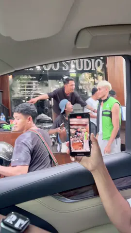 Boss extend 1 minggu stay Bali. Karena tidak ada jawaban dari pihak “sana”, Ok baiklah. Be happy and stay healthy Boss @AisarKhaledd @AisarSultanMalaysia. You’re the best. Aku tahu hatimu sangat lembut dan tulus.  #aisarkhaledd #balishanditours #supirbali #transportbali #fyp 