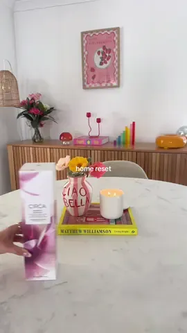 resetting on a Tuesday because Sunday was for enjoying a cheeky wine in the sunshine🤭🥂🌸 @Sheet Society @CELIA LOVES @The Pillow Drop 🧿  #homereset #cleanwithme #cleaningmotivation #sundayreset 