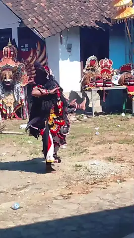 jaranan Sekar Kedaton brenden geger pagelaran#mods #jarananbutobanyuwanginan #fypシ゚viral #4upageシ #masukberandafyp 