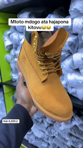 Now available from size 39-45 call or text 0710435201 to order or purchase ✅ Shop now🛍️🛒 #pluggedbyeriqk #kickscollection #sneakershopping #creatorsearchinsight #sneakers 