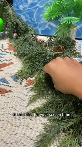 This cedar artificial garland adds the most beautiful woodsy touch to your home #artificialgarland  #woodsy #homedecorideas  #garland