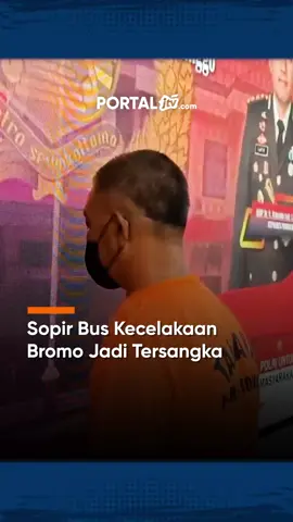 Sopir Bus Kecelakaan Bromo Jadi Tersangka Polisi menetapkan sopir bus pariwisata kecelakaan di jalur Bromo sebagai tersangka. Kecelakaan ini menewaskan 9 orang dan puluhan lainnya luka-luka. Sopir dianggap lalai karena salah menggunakan gigi transmisi saat di turunan. #probolinggo #lakabus #bromo #jtvrek #portaljtvcom