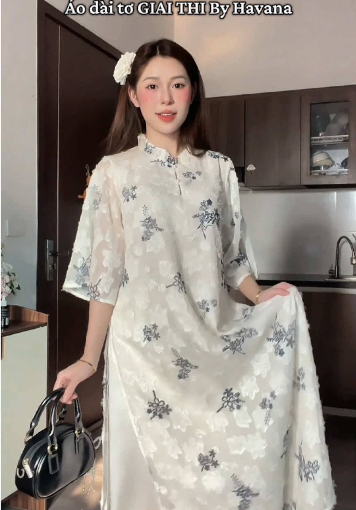 @Havana ta nói nó đẹp mà nó sanggg #havanadanang #emlinreview #OOTD #aodai #aodaitet #fyp 