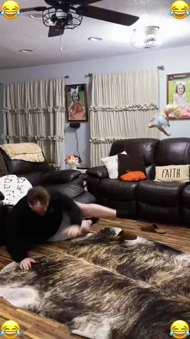 Moving teady bear prank#funny #prank #funnyprank #funnyvideo #fyp    