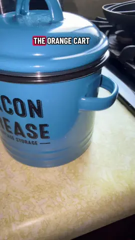 ✨ If you cook with bacon as much as we do, this grease container is a total game changer! 🥓 No more ugly jars sitting on the counter—this is stylish, durable, and keeps your kitchen neat. 🙌 Perfect for saving that flavor for cooking fried potatoes, gravy, or veggies later! 🍳 #BaconGreaseContainer #KitchenMustHave #TikTokMadeMeBuyIt #KitchenOrganization 