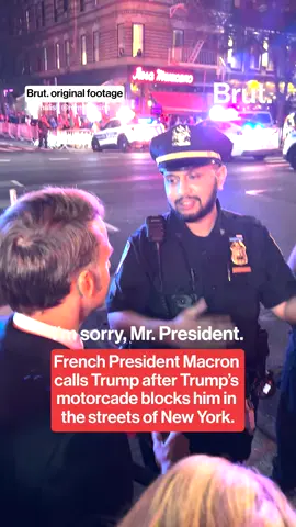 In an unusual scene on the streets of New York, French President Emmanuel Macron was briefly held up by police as Donald Trump’s motorcade passed. Macron later phoned Trump, joking about the situation. The moment was captured on video by Brut. journalist Rémy Buisine. @remybuisine