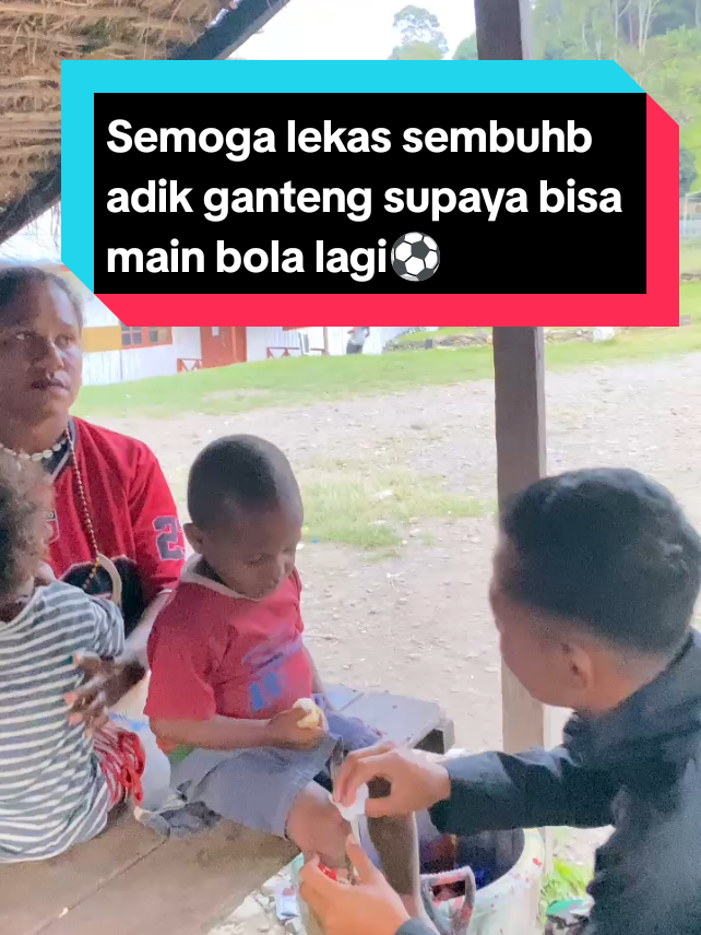 Lekas sembuh adik😊#tni #masadwan #tnipeduli #foryoupage #satgaspapua 