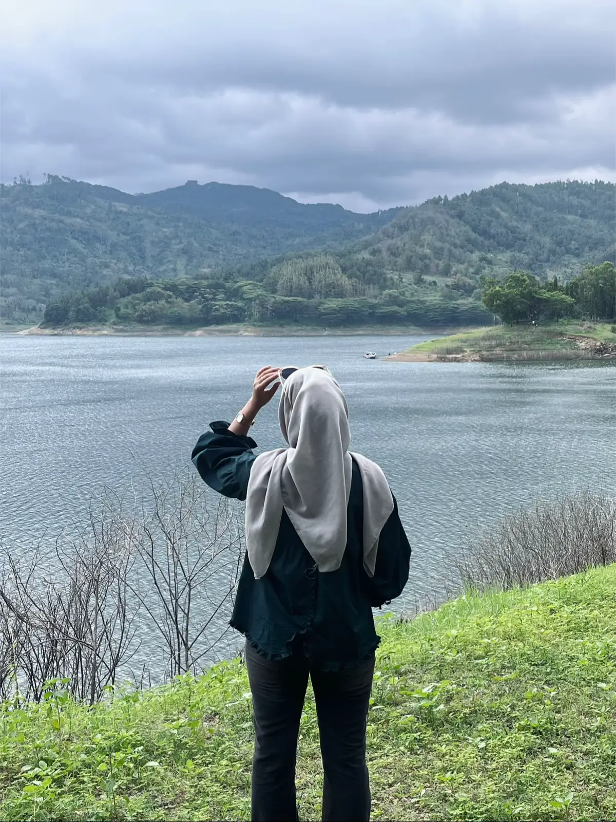 menyatu dengan alam