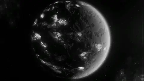 خيالك ما يفاركني! #fypシ゚ #سارة_تانكريدي #fyp #مالي_خلق_احط_هاشتاقات #foryoupage 