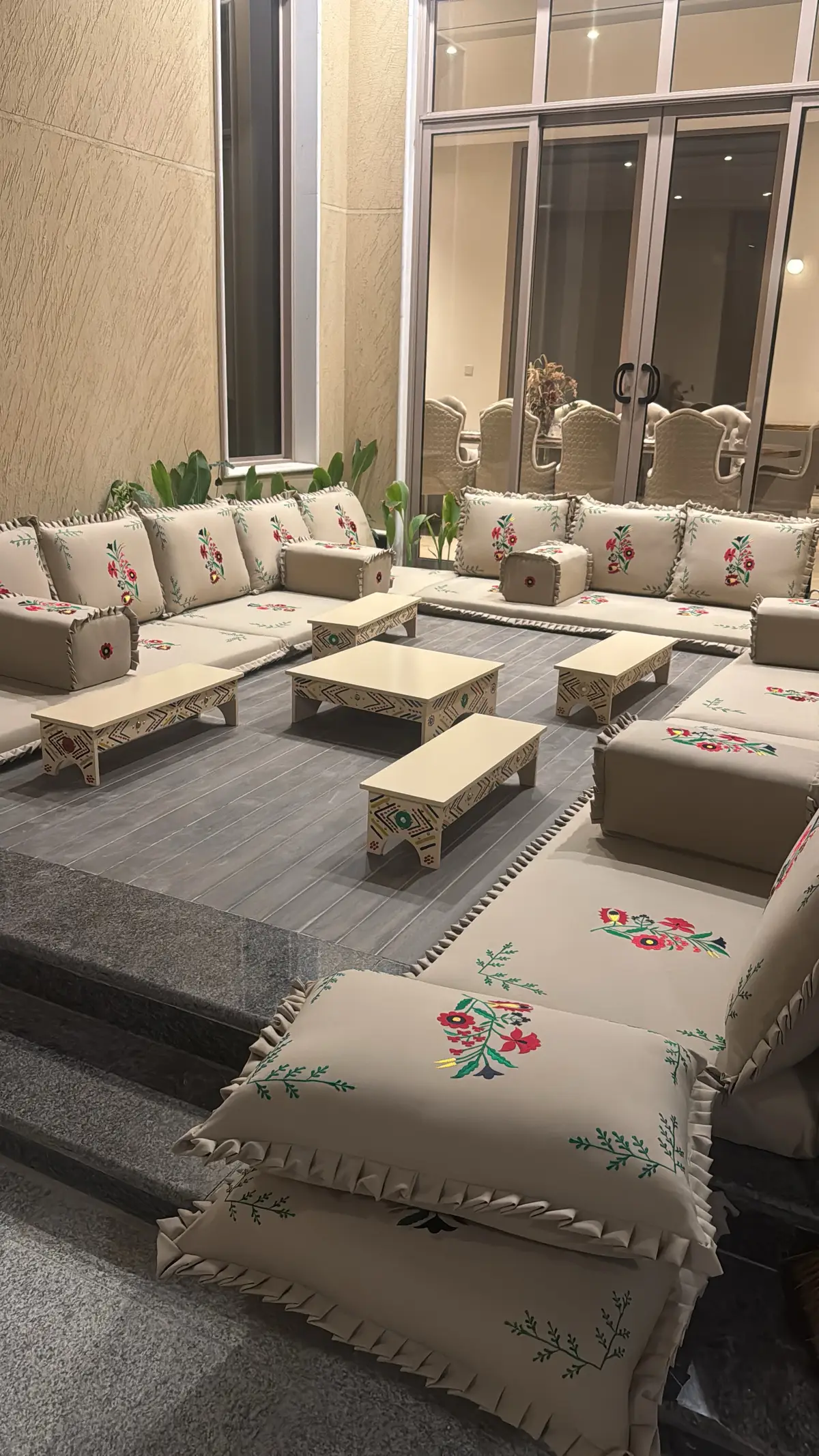 الدريس لتفصيل المجالس التراثيه سوق الزل 0554678661