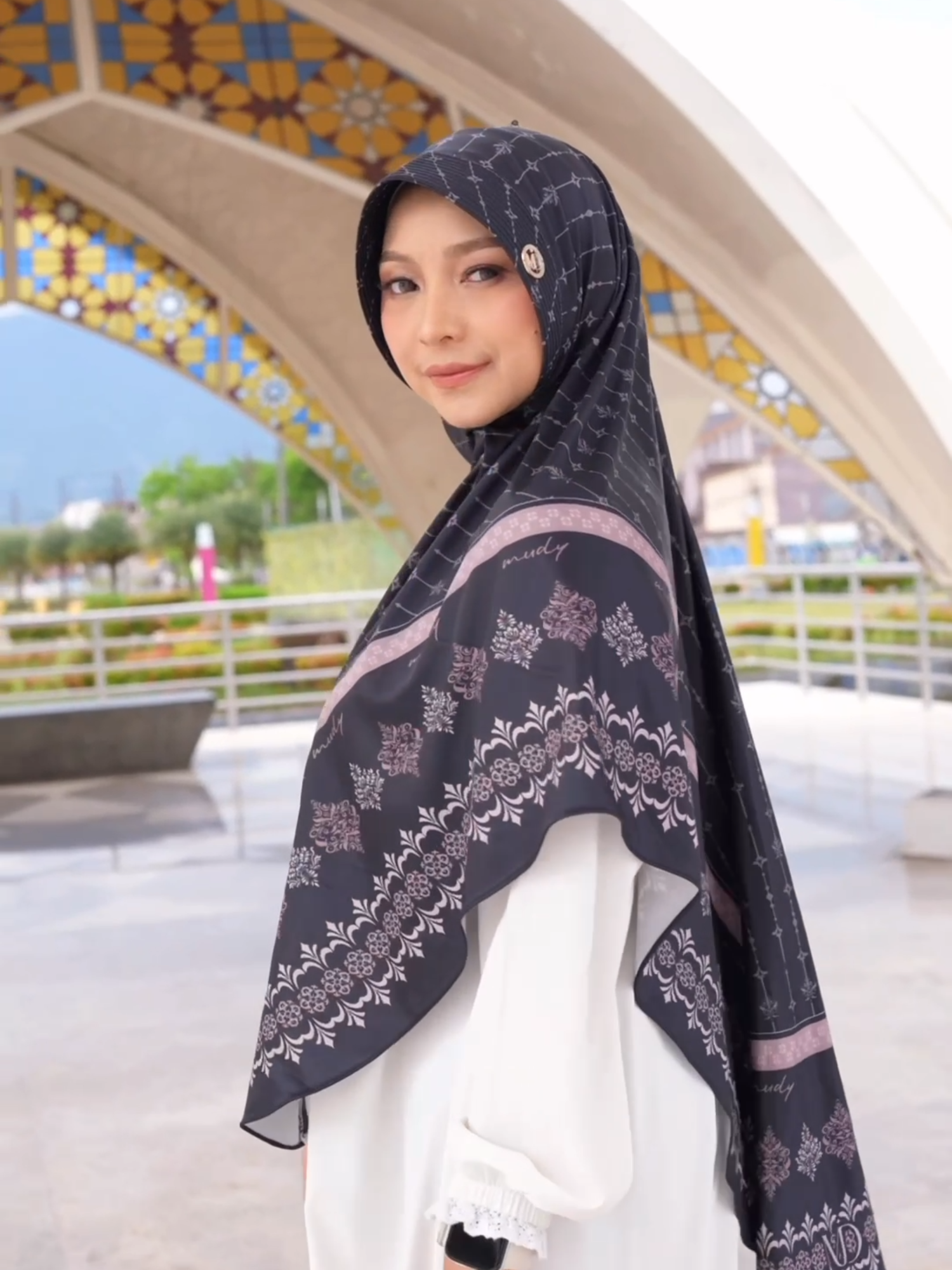 pesona bergo nahla series yang buat look kamu semakin menarik#hijabmudymudy #fyp #berandatiktok #paydaysale #hijabstyle #hijabdaily #checkoutnow #bergohijab #bergopet #bergo #bergodaily #joinlive