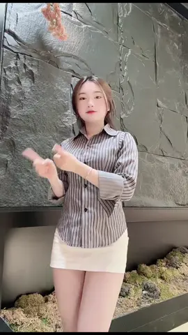 Thiếu cái kính😆 