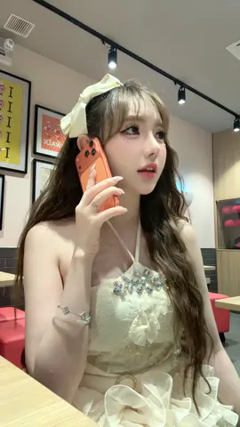 Thôi k cần a nào mua🤣🤣... chị iu @🎀THẢO RUBY🎀  nói mua cho e rồi🤣🤣🤣