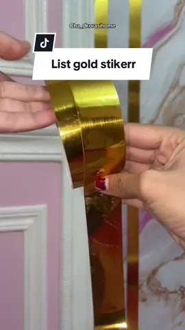 1pic 50mter cuman 26rb aja sudah tinggal tempel#listgoldaesthetic #liststiker #stiker #wallpaper #stikerdindingmurah 