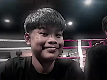 ที่ใจมันรักเธอ🫳🏻🩷#bangsaenfightclub #ข้าวหลามบางแสนไฟท์คลับ #บางแสนไฟท์คลับ🥊 #fyp #tiktok | @ข้าวหลาม บางเเสนไฟท์คลับ 