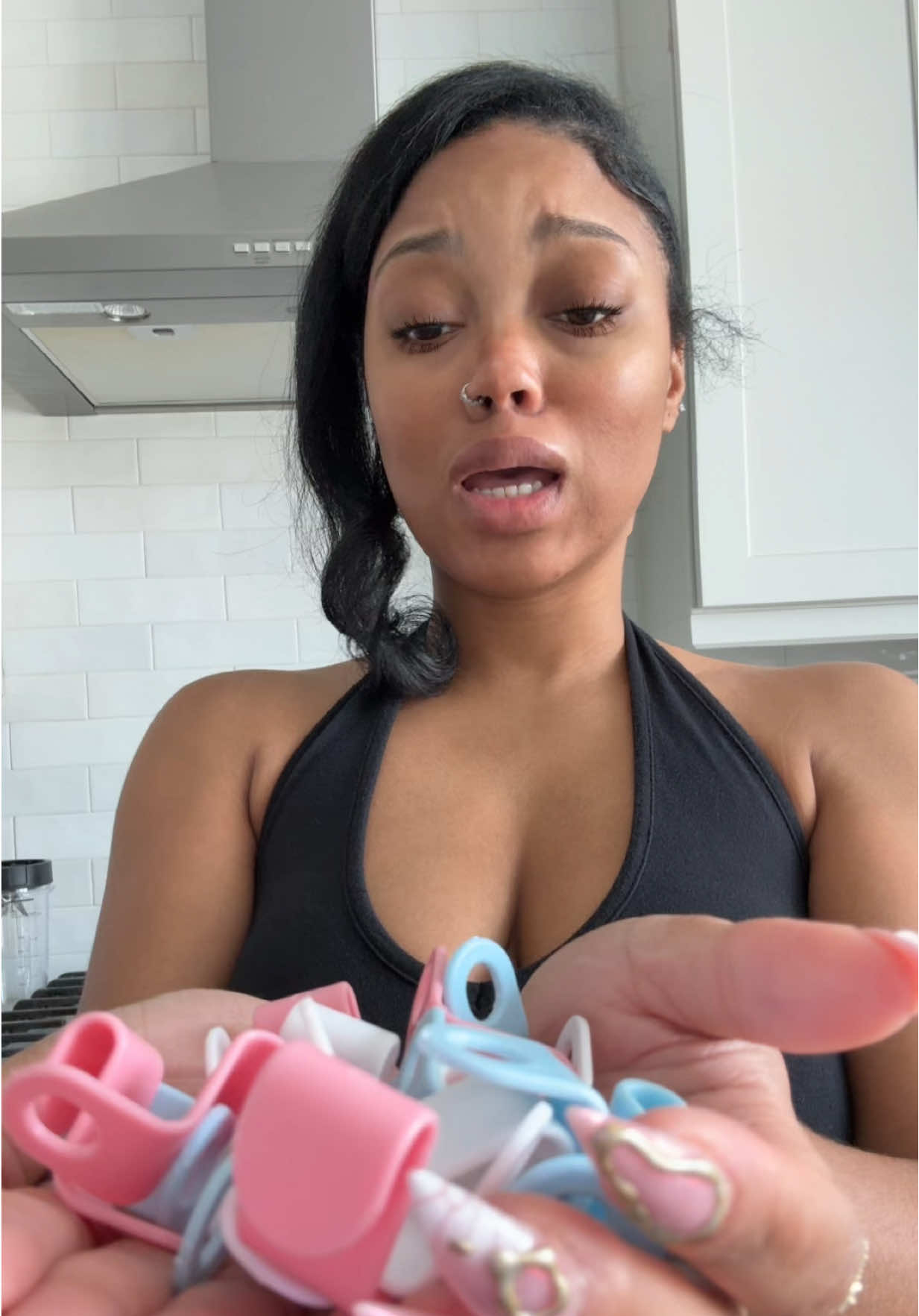 20 count hanger connectors 💕