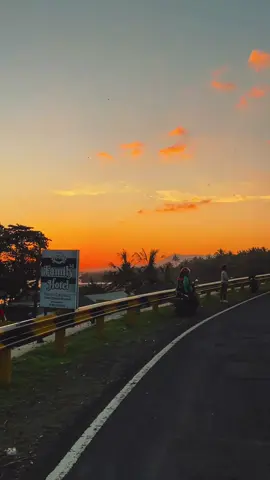 Sunset cipatujah emng the best#fyppppppppppppppppppppppp #cipatujahtasikmalaya ##pantaiselatan 