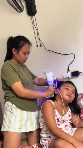 Tanggal ang kuto at lisa mo sa electric suyod na ‘to! 😱 #electricsuyod #suyod #liceremoval #liceremover #lice #magicsuyod 