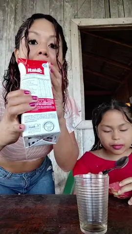 tomando leite de caixa  #rotina1234 