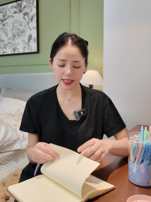 Em Ly đã tìm được ccombo bút bi giá hời mà chất lượng cực xịn nha #huongly #review #tiktokshop #butbi #butbideli #deli