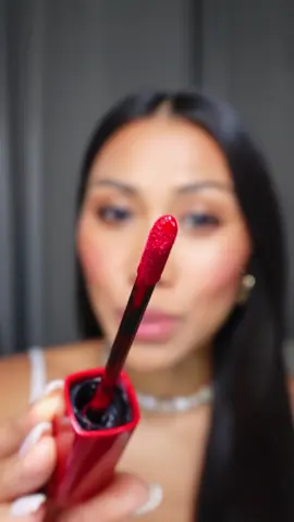 My favorite red now in gloss form!   #lorealparislaqueresistance @L'Oreal Paris #shinemadetoresist #lorealpartner #lorealPH #makeup 