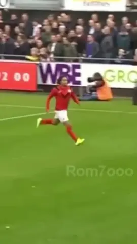 creative roll-stop skill breakdown ⚽🥅 #football #skills #fyp 