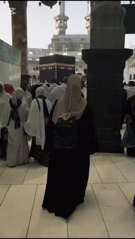 وجئت إليك لا ادري اتقبل بي بعلاتي 🥹🥹