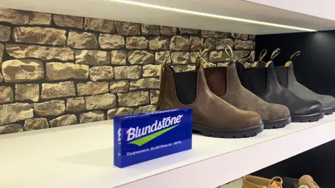 Blundstone voor dames in 4 kleuren €209,95 www.stoute-schoenen.nl of kom gezellig naar de winkel in Weesp 