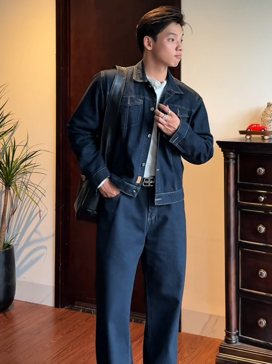 Mở vài bữa tiệc thoaiii 😎 #gidi #outfit #fitcheck #fyp #xuhuong 