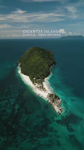 Experience Gigantes Islands in Iloilo with @GigantesIslands Travel and Tours 🌴 Featured destinations at Islas de Gigantes: 🏝️ Cabugao Gamay 🏝️ Antonia Beach 🏝️ Balbagon Island 📍 Carles, Iloilo, Philippines #GigantesIslands #IslasdeGigantes #Iloilo #Philippines 