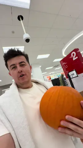 Oshqovoq yaxshi koradikan bular 🇺🇸😂  #ilkhamrich #newyork #america #uzbek #pumkin 