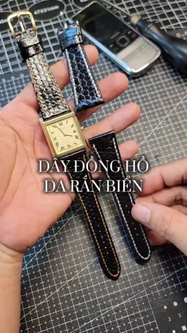 Em đang lên lô dây đồng hồ da rắn biển. Ae cần dùng ới em nhe. Caqm ơn ạ. Mai em lên giỏ hàng. Cám ơn Ae !!! #daydadonghothucong #daydonghodaranbien #daydadonghodep #leatherhandmade #watchstrap