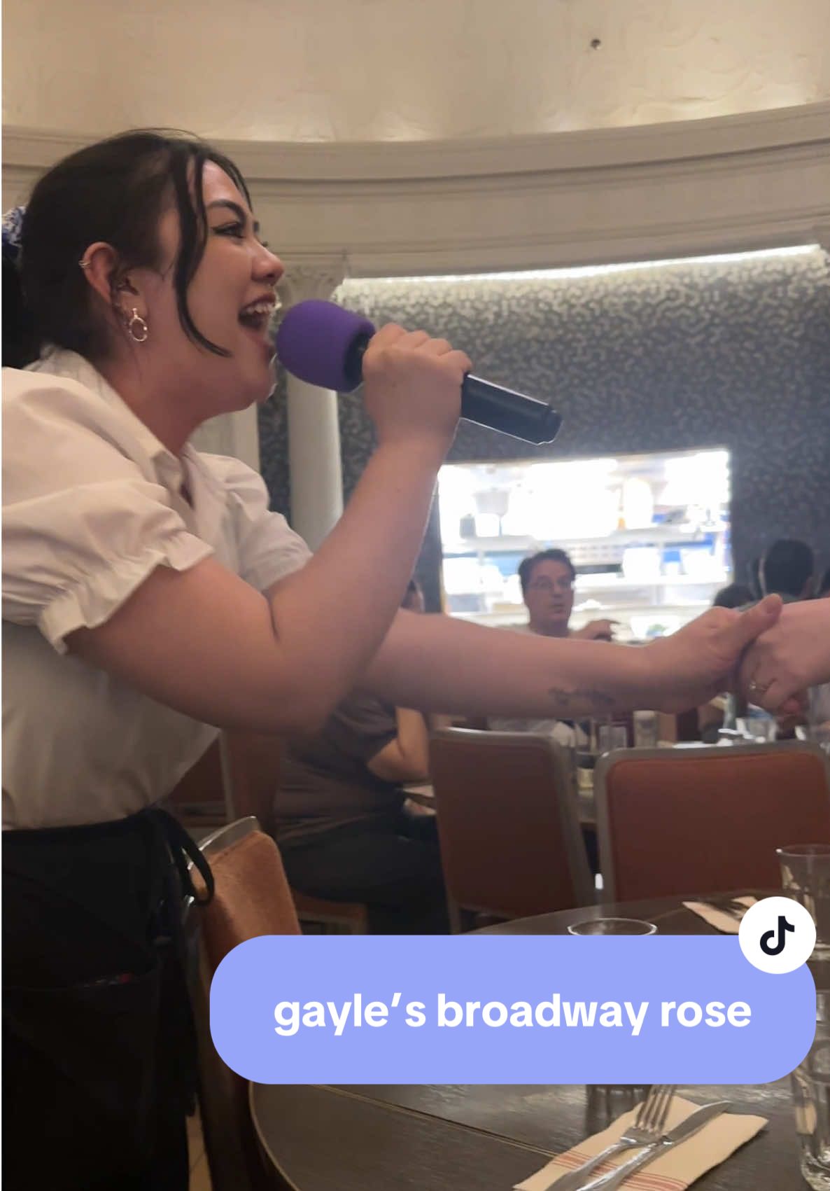 I had no idea this Friedmans location was Gayle’s! the best surprise🎶 #gaylesbrodwayrose #broadway #theatretok #singingwaiters #nyc @Gayle's Broadway Rose 🎤🌹 