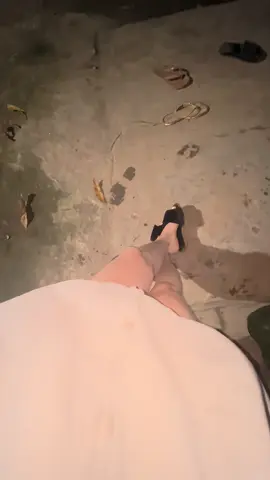 không dùng tiền mua sĩ diện.!