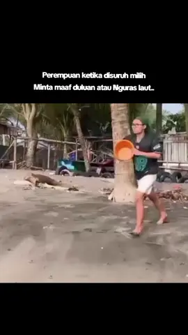 ternyata milih..😳😂🤭 #hiburan#stayjaktim 
