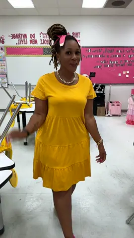 Rocking the mustard today 💛✨ Bold, bright, and full of good vibes! #OOTD #StyleVibes #MustardMood #ConfidenceInColor #BentonStyle 