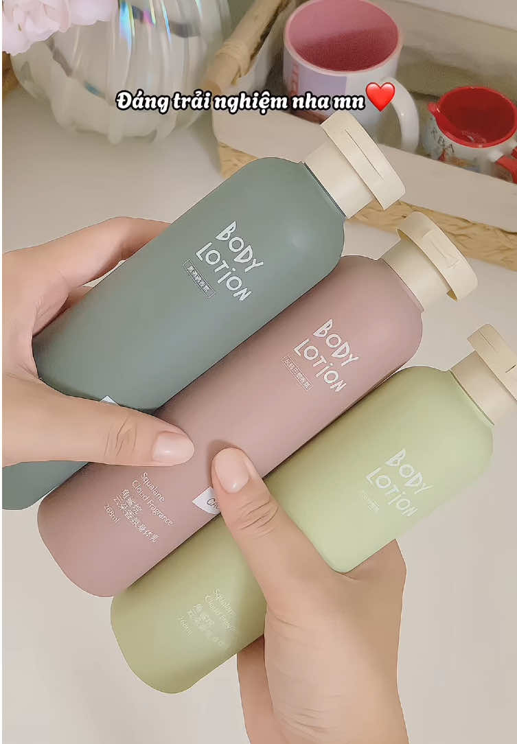 Kem dưỡng thể chứa Squalane, vừa dưỡng ẩm vừa thơm nữa á #kemduongam #suaduongthe #bodylotion #pleacoz #chamdabody 