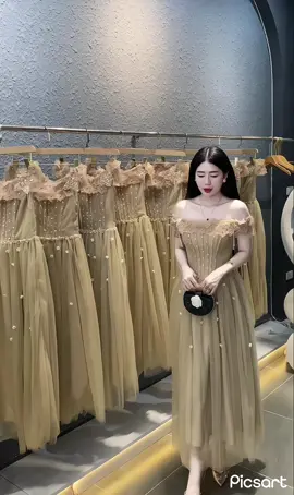 Ra đường dạo này không cần gương, vì đi tới đâu cũng có người soi dùm😎#xuhuong #mặcđẹpmỗingày #thangmoimayman☘️ #klong #baodon @Klong Shop @FB:Quỳnh Thị Lệ Vũ(-KLONGSHOP) 