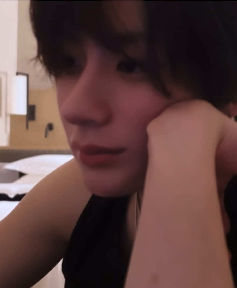 เหมือนคอลมาอ้อนให้เฝ้าอ่านหนังสือ ได้ใจป้าไปเต็ม ๆ #anton #riize 