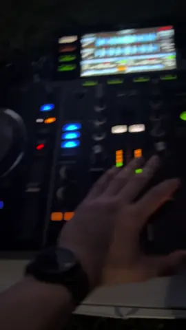 Siempre con el corazón ❤️🔋 #motadj #freseomedellin🤙⛷️🤯 #paratiii #freseo🍓 #guarachacolombia 