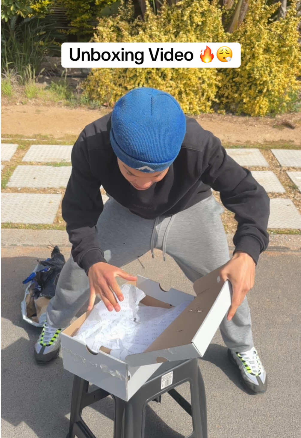 Go check out @Sole Material🇿🇦 for the best authentic sneakers 😮‍💨🔥 #fyp #wonderkxd #viral #foryoupage #foryourpage 