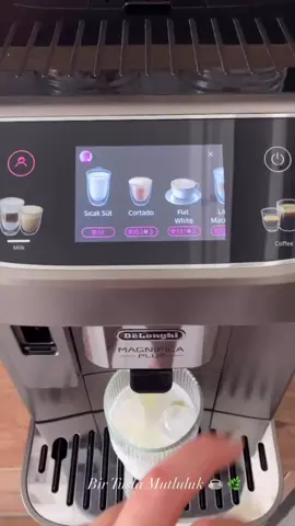 Herkes influencer şişirmesi phliips alırken , sen delonghi almışsındır kalite 10/1000 🤎 ☕️ #delonghi #keşfet #delonghicoffeemachine #delonghimagnificaplus @delonghiofficial 