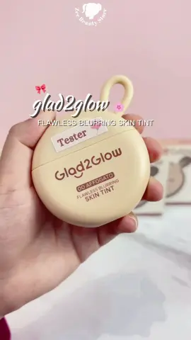 we got what you've been waiting for, our Glad2Glow Flawless Blurring Skin Tint are now INSTOCK ✨ WA at 📲 Mall Branch -7448829 Rimba Branch -7408829 #fypbrunei #tiktokbrunei🇧🇳🇧🇳 #zeebeautystore #brunei #readystockbrunei 