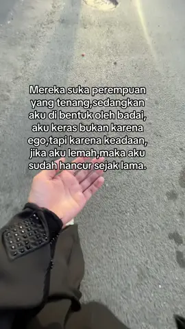 Aku tidak boleh lemah,karena aku berlindung di balik diriku sendiri#saudiarabia🇸🇦 #pejuangrupiah #sadstory 
