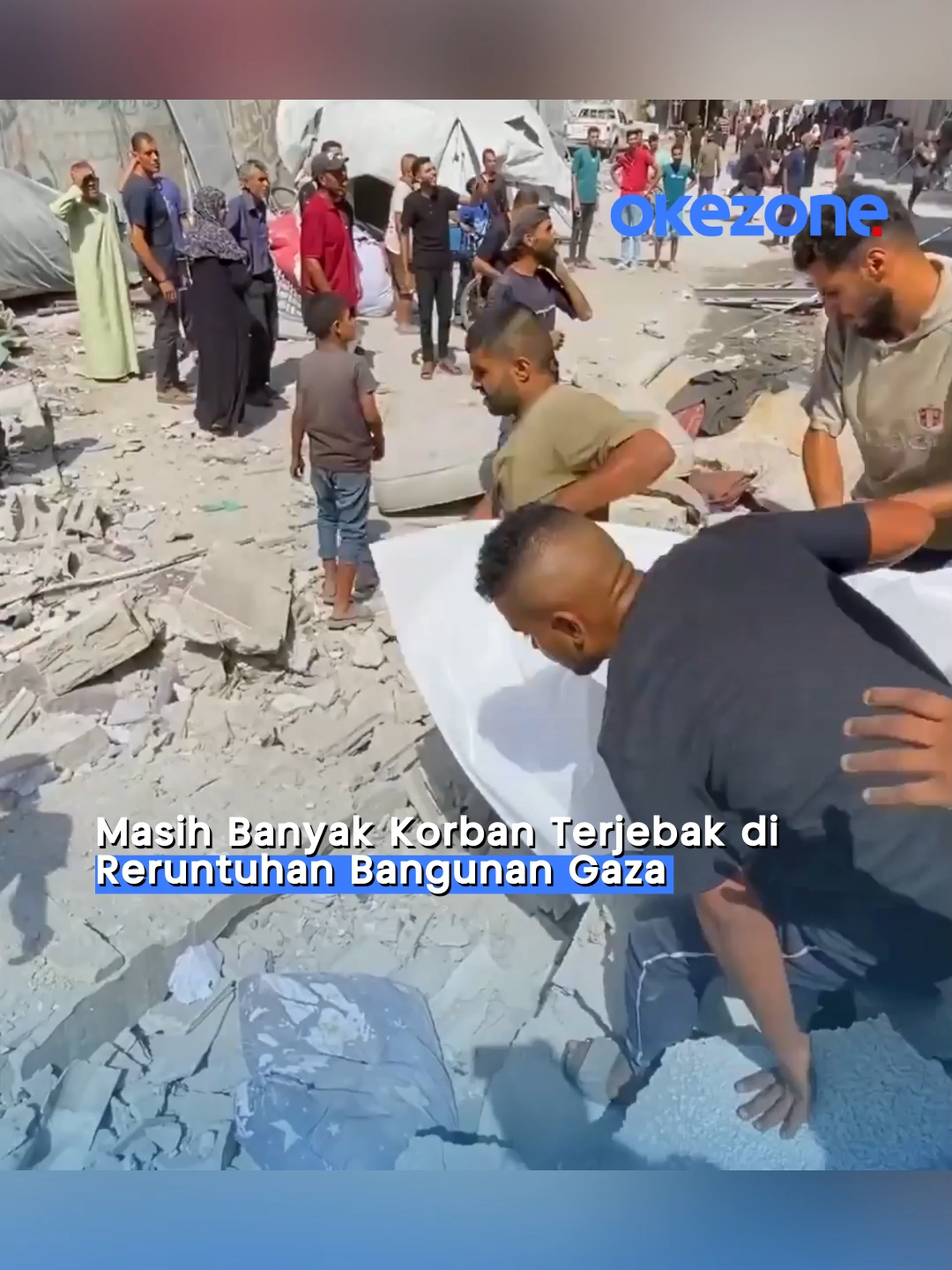 Di tengah seruan damai dunia, 9 nyawa kembali hilang di Gaza akibat serangan udara di Al-Samer. Semoga para korban mendapat keadilan, dan perdamaian segera diwujudkan. #gaza #okezonecom #okezone #palestine