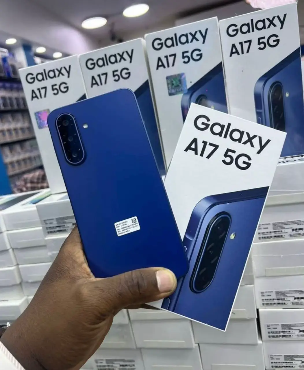 *Samsung Galaxy A17 5G 2sim*  Authentique 🛍️🎉 256/8 