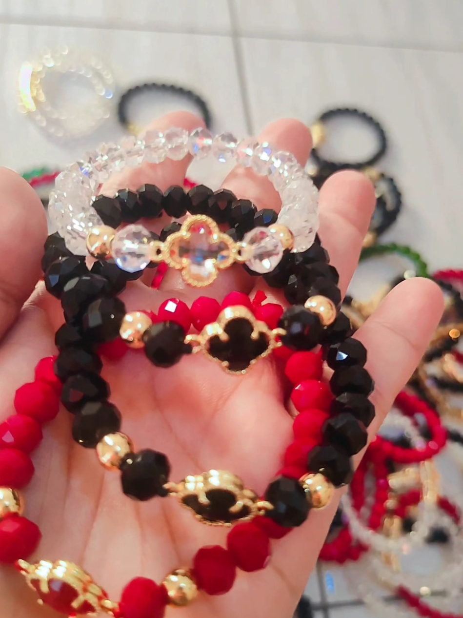gelang clover #gelang #murano #gelangkristalceko #gelangkristal #fyppppppppppppppppppppppp 