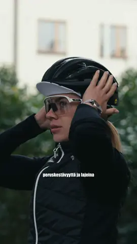 Mainos Huawei⚡️Huaweilta on tullut uusi Watch GT 6, jopa kahden viikon akunkestolla!  Tänään yhdistelmätreeni: pyöräily ja juoksu, vaatteiden vaihto nopsaa välissä ja pk-sykkeet. Kellossa on edistyneet urheiluominaisuudet, kuten pyöräilytehomittaus ja juoksutoiminnot.  📍Erittäin tarkka GPS ja nopea paikannus tekee treenistä sujuvaa, ja siro, tyylikäs ulkonäkö sopii hyvin myös arkeen 😍 Lisäksi Watch GT 6 toimii sekä iOS:n että Androidin kanssa. Tää treeni oli tosi kiva! ⚡️ #HuaweiWatchGT6